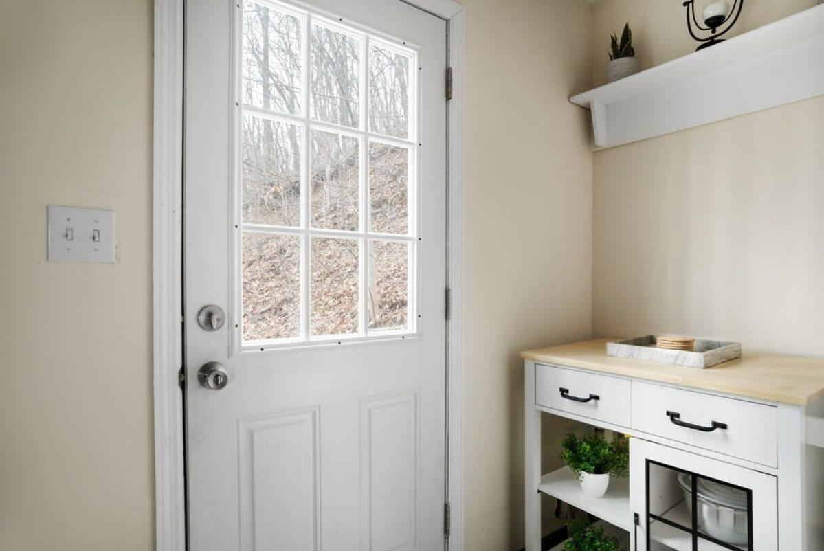 Modern Mountain Cottage W Hot Tub, Fire Pit, Wifi Inwood Luaran gambar
