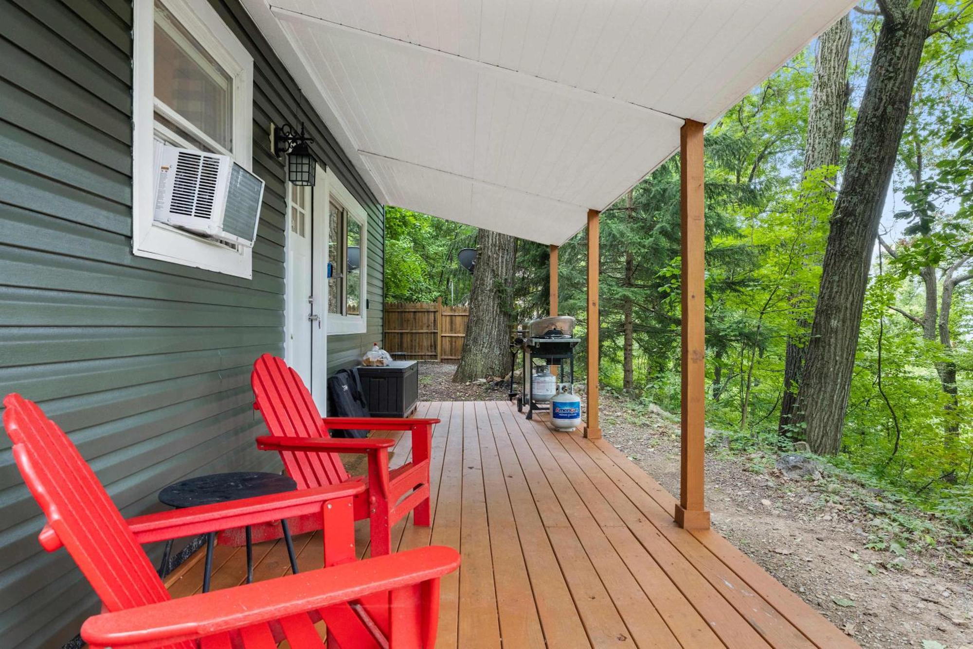 Modern Mountain Cottage W Hot Tub, Fire Pit, Wifi Inwood Luaran gambar